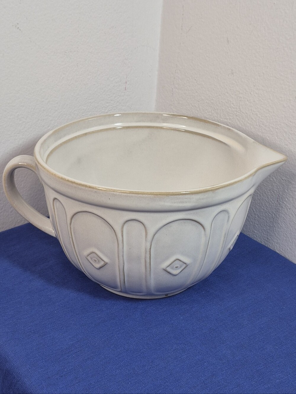 Masterclass Glazed Pottery Batter Bowl w/Handle and Spout